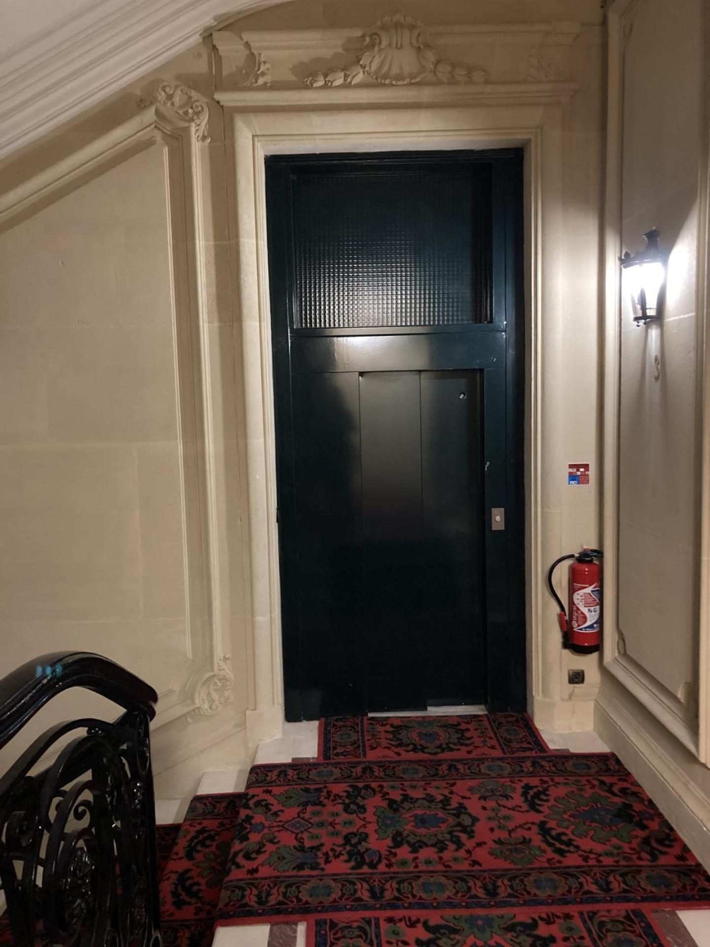 Bed & Breakfast Parc Monceau 4*